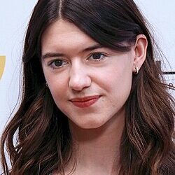 Daisy Edgar-Jones